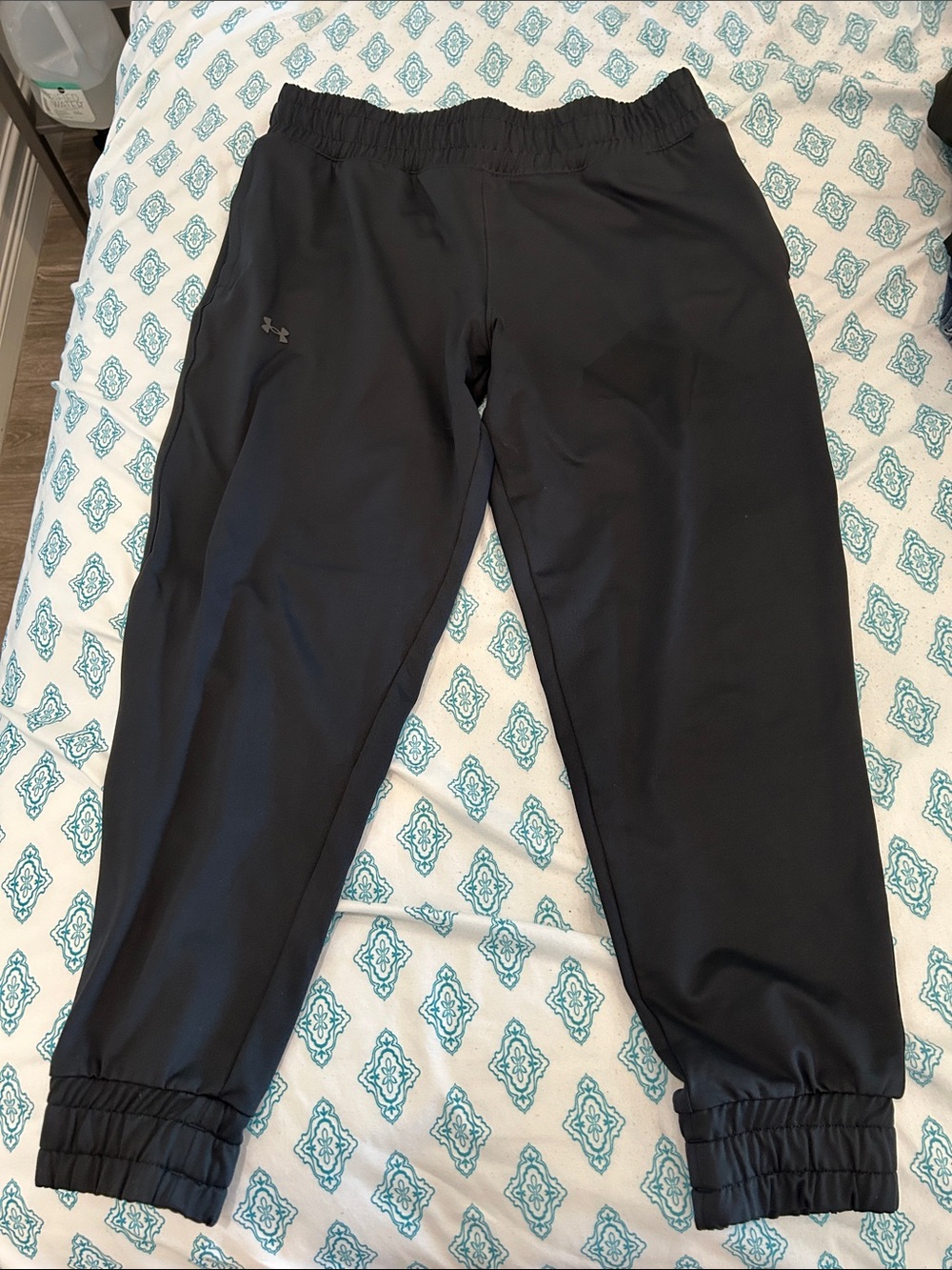 Under Armour Women’s Black Performance Meridian Jogger Pants